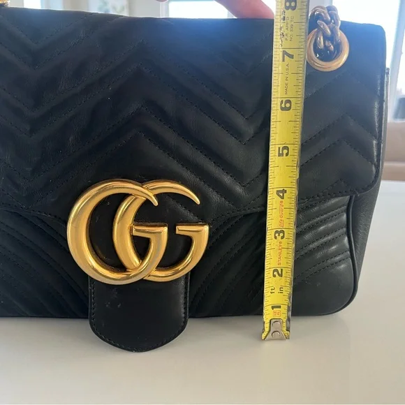 Gucci - GG Marmont Medium Matelassé
Shoulder / Crossbody Bag Chevron Leather - Picture 6 of 17